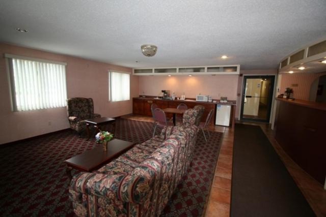 Executive Inn Orange Exterior photo
